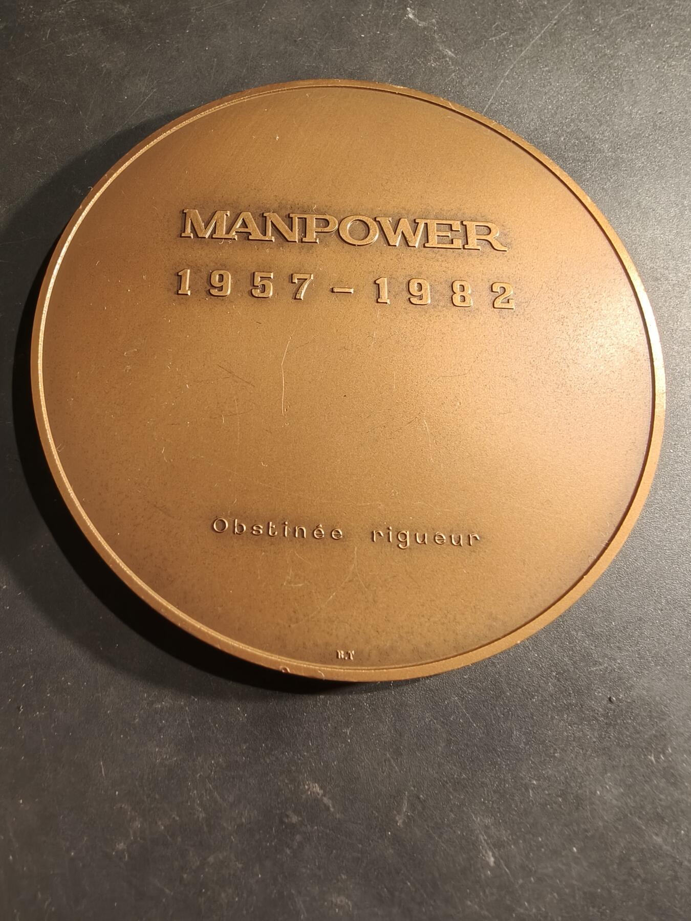 老王徽章第188期 法国人力资源公司Manpower成立25周年大铜章     图林作品     直径10cm     重量400.9g