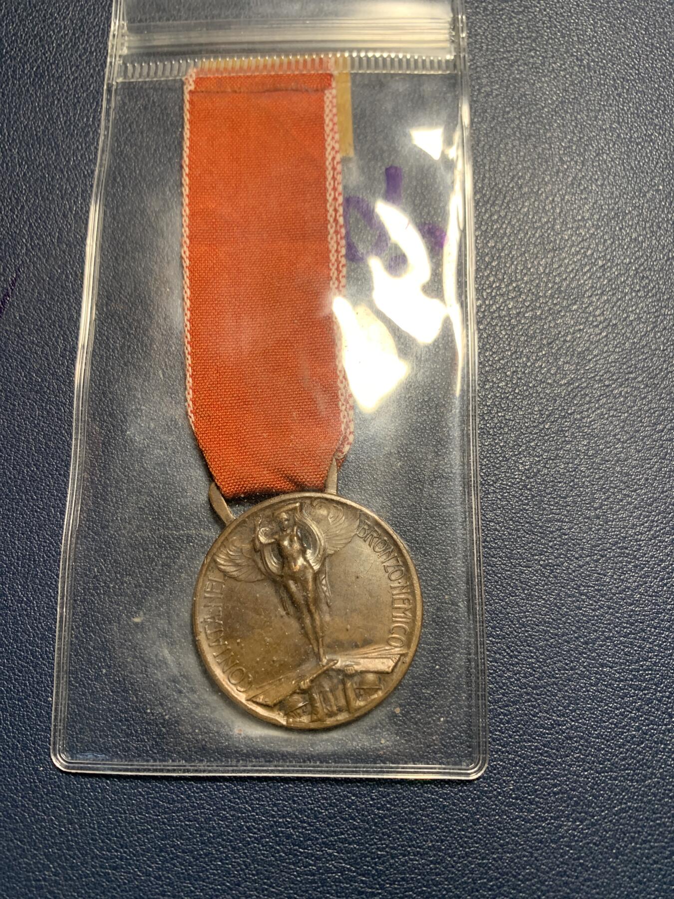 欢度清明，直接出价就行，这场不读秒到点直接结拍。 意大利一战意奥战争奖章3