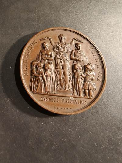 老王徽章第188期 - 法国1870-1871小学教育大铜章    蜜蜂铜标    直径50mm    重量70g