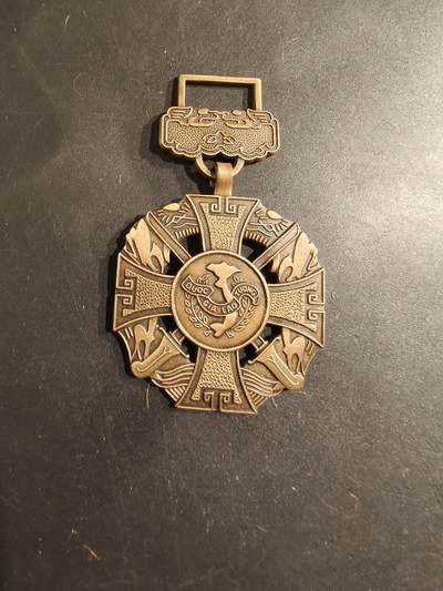 老王徽章第188期 - 南越英勇十字奖章   无绶带 
