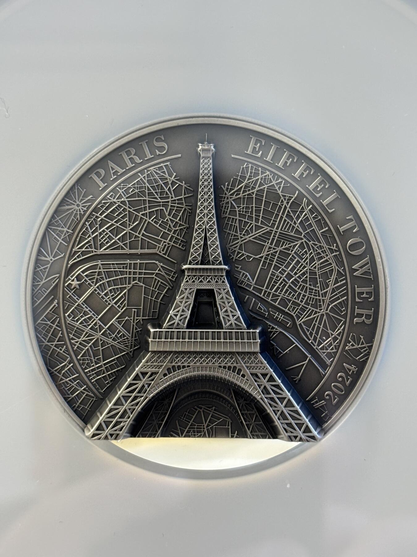 第195期拍卖 库克2024年埃菲尔铁塔5盎司银币NGC-MS70分首，999银，发行889枚