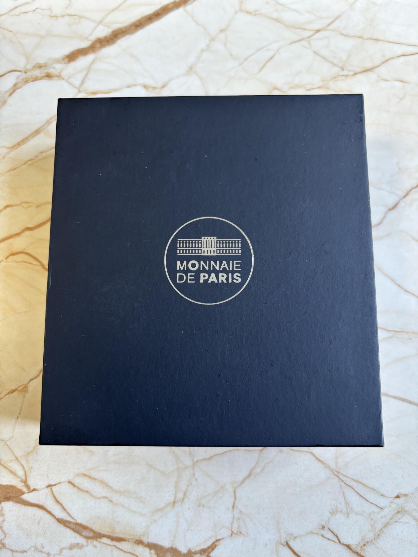 第195期拍卖 法国2014年法兰西魁宝系列1巴卡拉水晶5盎司银币，950银，163.8克，发行500枚