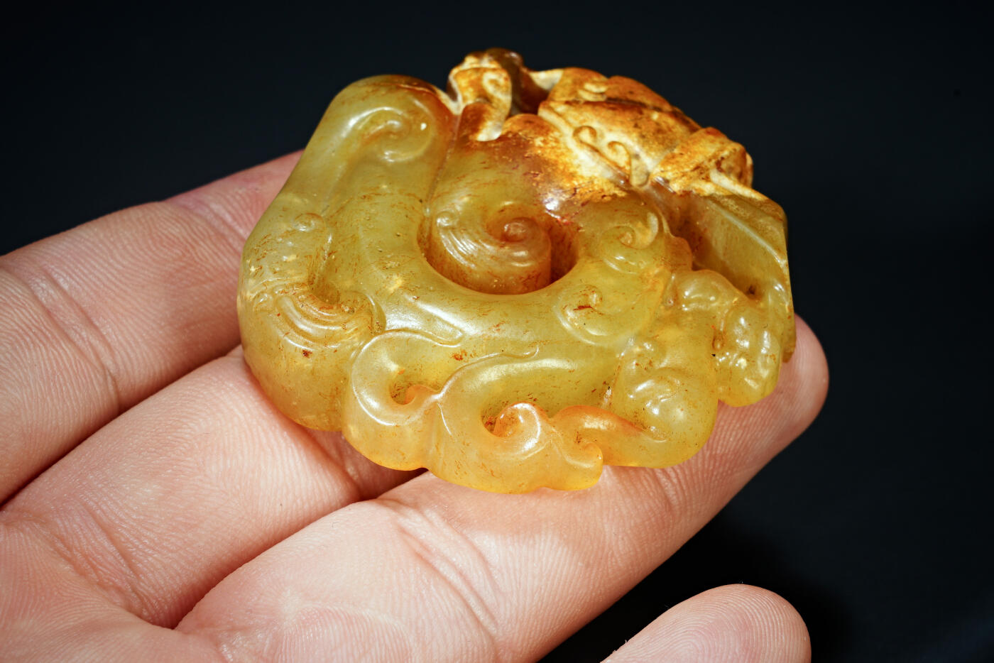 上海都达杂项专场五十八【全场包邮】  古玉玉贵人挂件（有裂）93-44