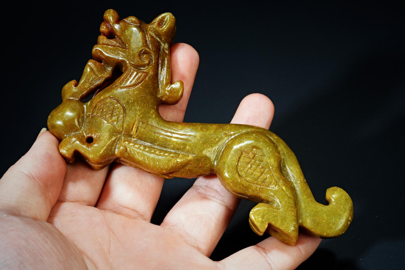 上海都达杂项专场五十八【全场包邮】  古玉玉龙抱珠93-41