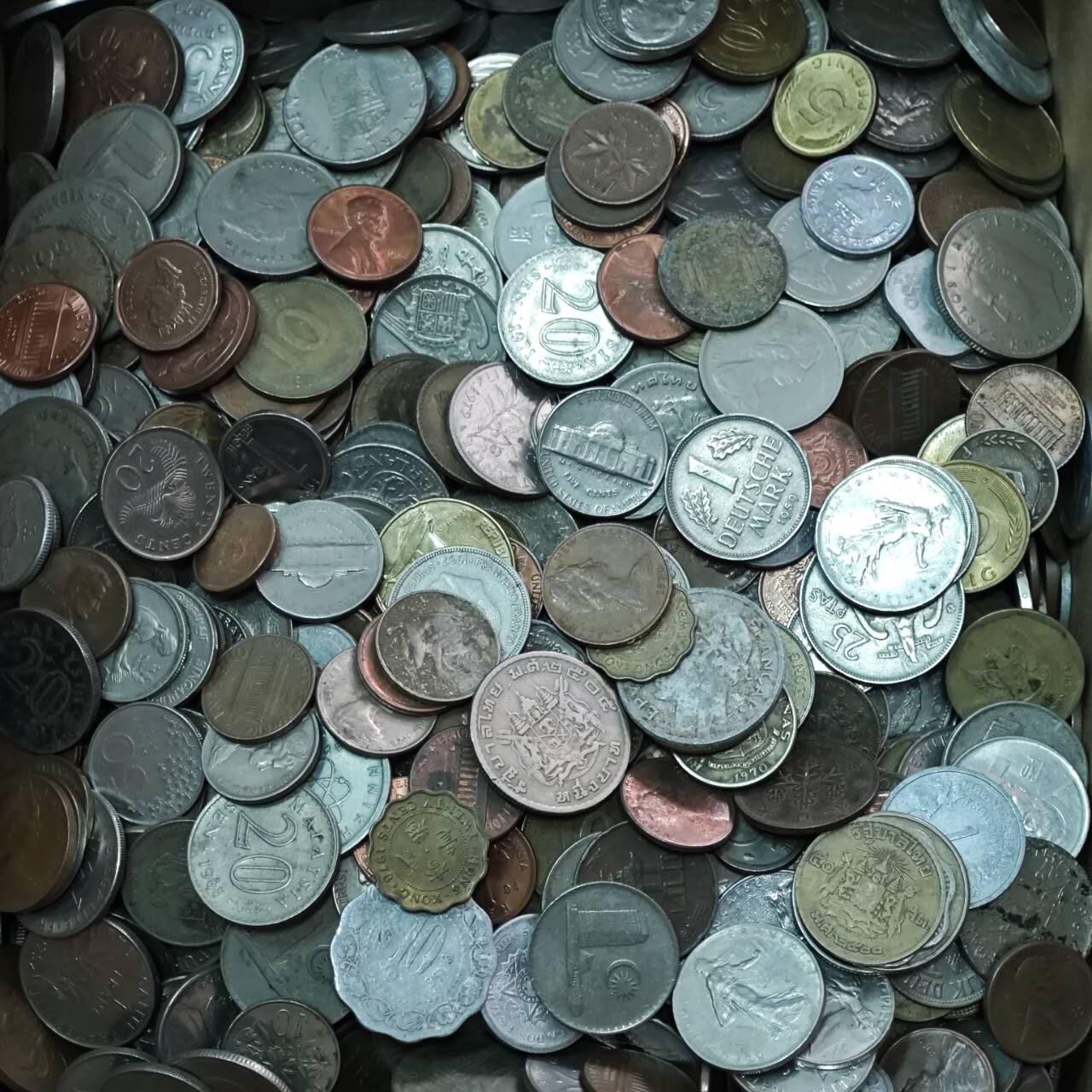 【淘币小摊】实时拍第八百八十一拍   小银币散币场    每周一统一发货 500克外国硬币随机抓一斤装