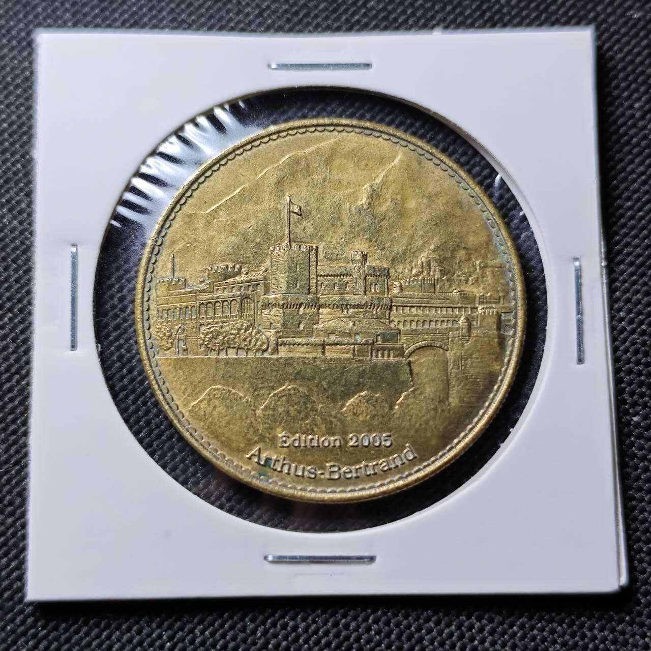 KK钱币收藏小铺   套币专场 2月预留时间 周末发货  2005纪念章一枚