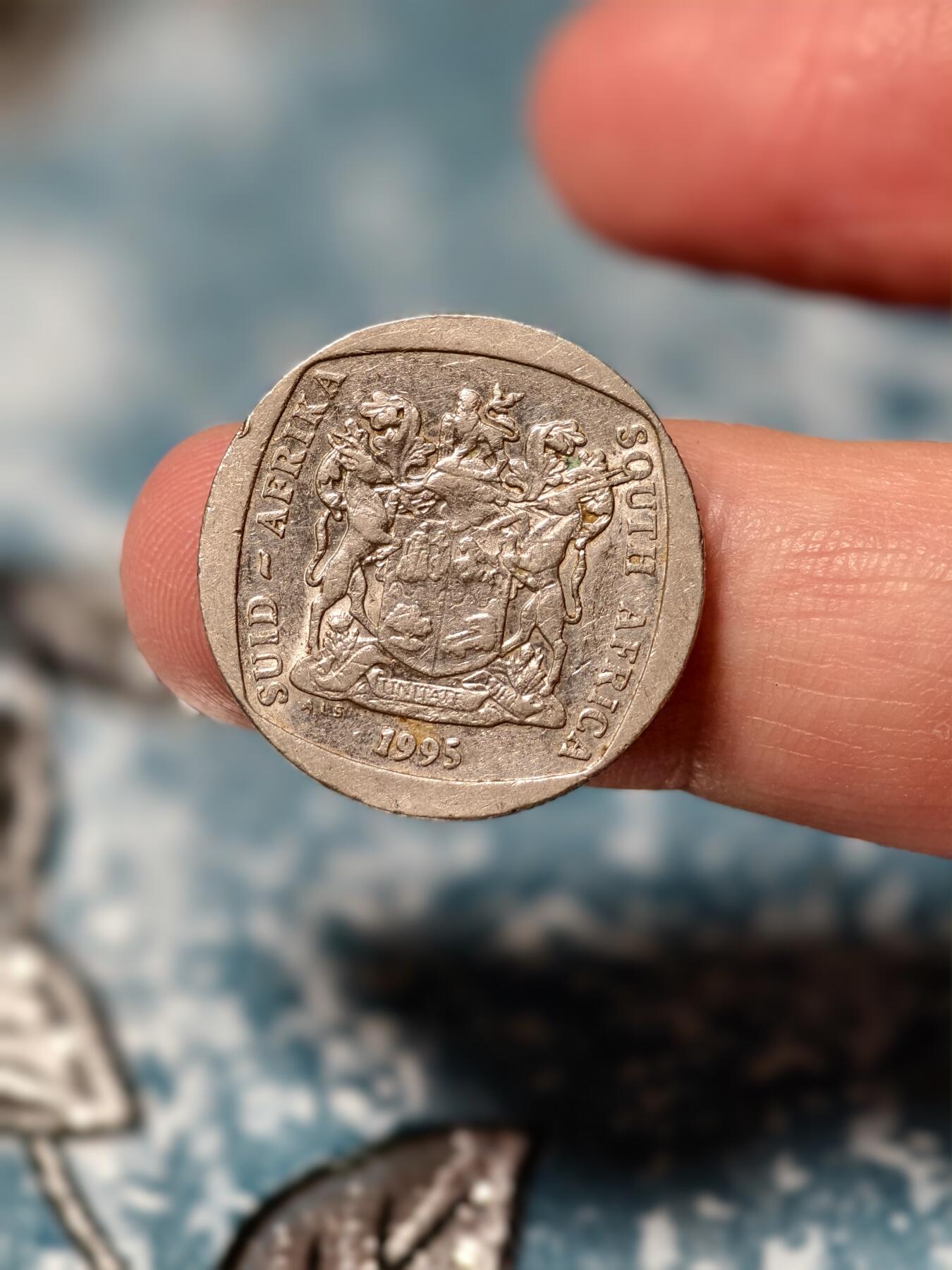 抚柳草堂-第十八期章牌钱币  奖章勋章限时免佣 满百包邮 放漏专场 南非1995年2兰特硬币 捻角羚（Kudu） 头像