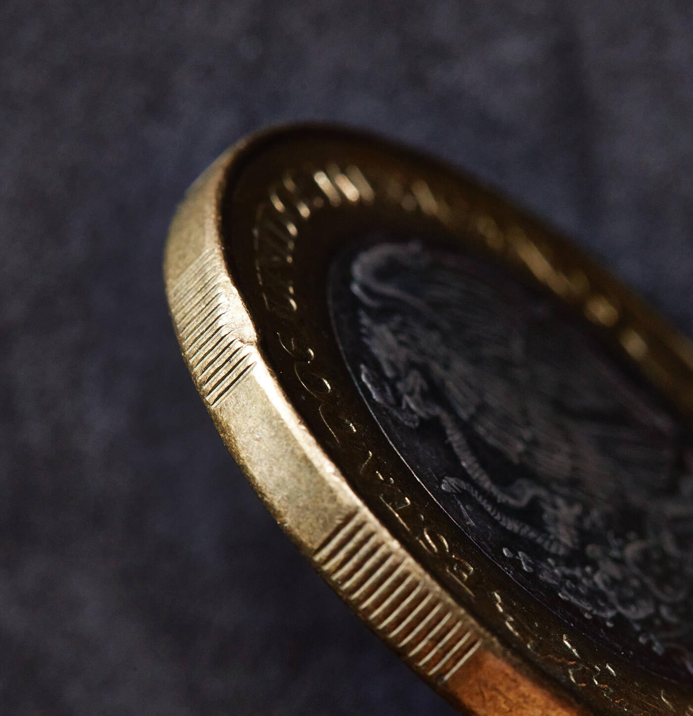 【俄甄集藏】2026年(050)04-01星期三 晚 19:30 全场包邮 墨西哥2003-2005年联邦州100比索双色纪念大银币6枚一组，外圈为铜，中心为925银，单枚重约33.9克，分别为下加利福尼亚州、奇瓦瓦州、韦拉克鲁斯州、克雷塔罗州、新莱昂州、金塔纳罗奥州