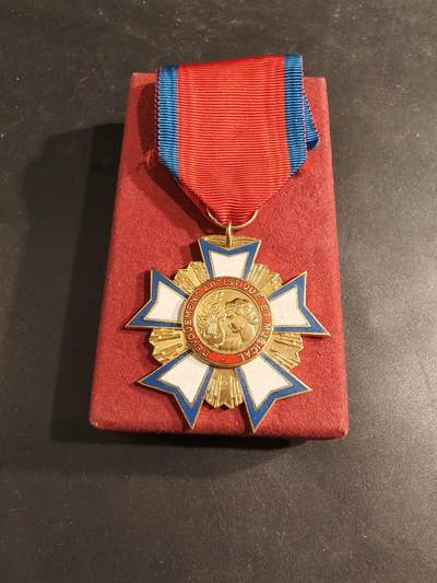 老王徽章第188期 - 法国骑士级音乐与艺术奉献勋章    原盒