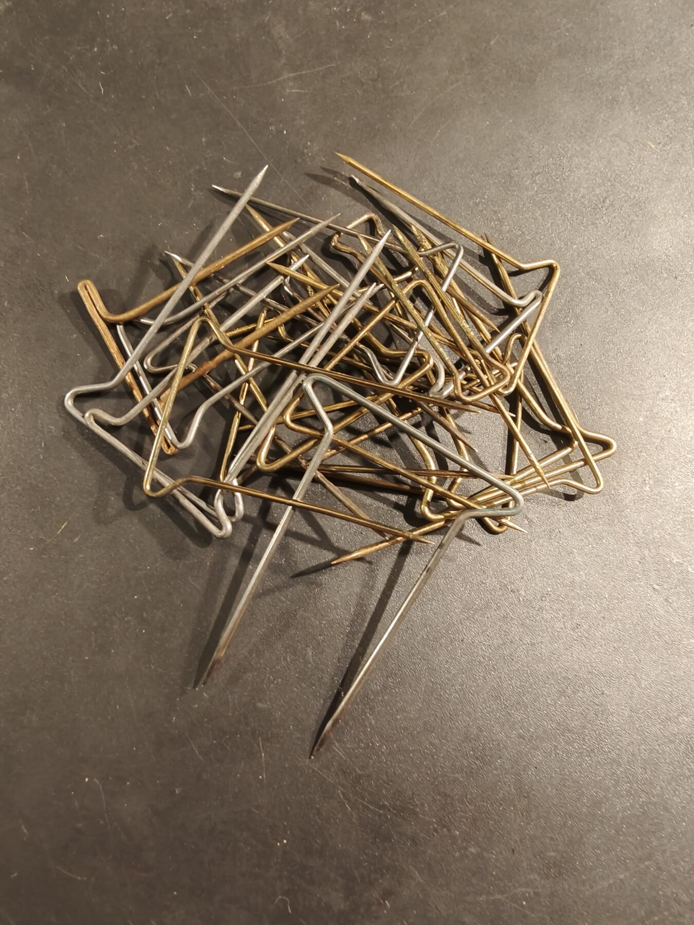 老王徽章第188期 法国比利时针插一组20枚