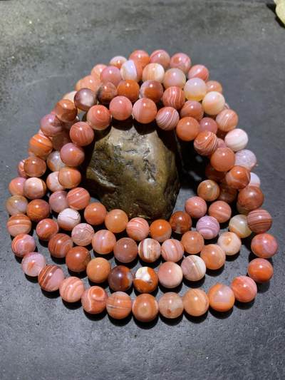 精美红白川料南红玛瑙108手串一条， - 精美红白川料南红玛瑙108手串一条，