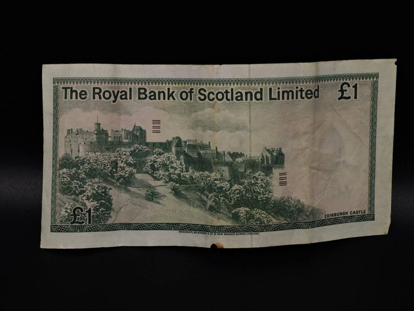  【淘币小摊】限时拍第八百八十二拍   纸币场    每周一统一发货 苏格兰皇家银行1975年1镑纸币【有折】