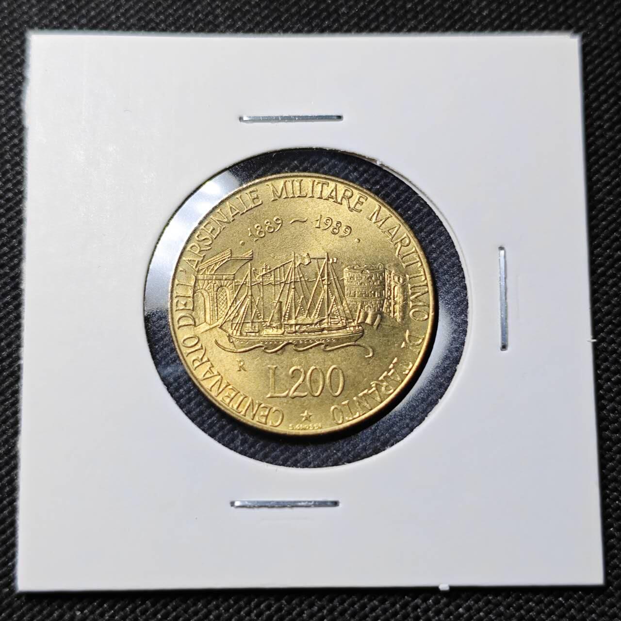 KK钱币收藏小铺   套币专场 2月预留时间 周末发货  意大利200里拉纪念币