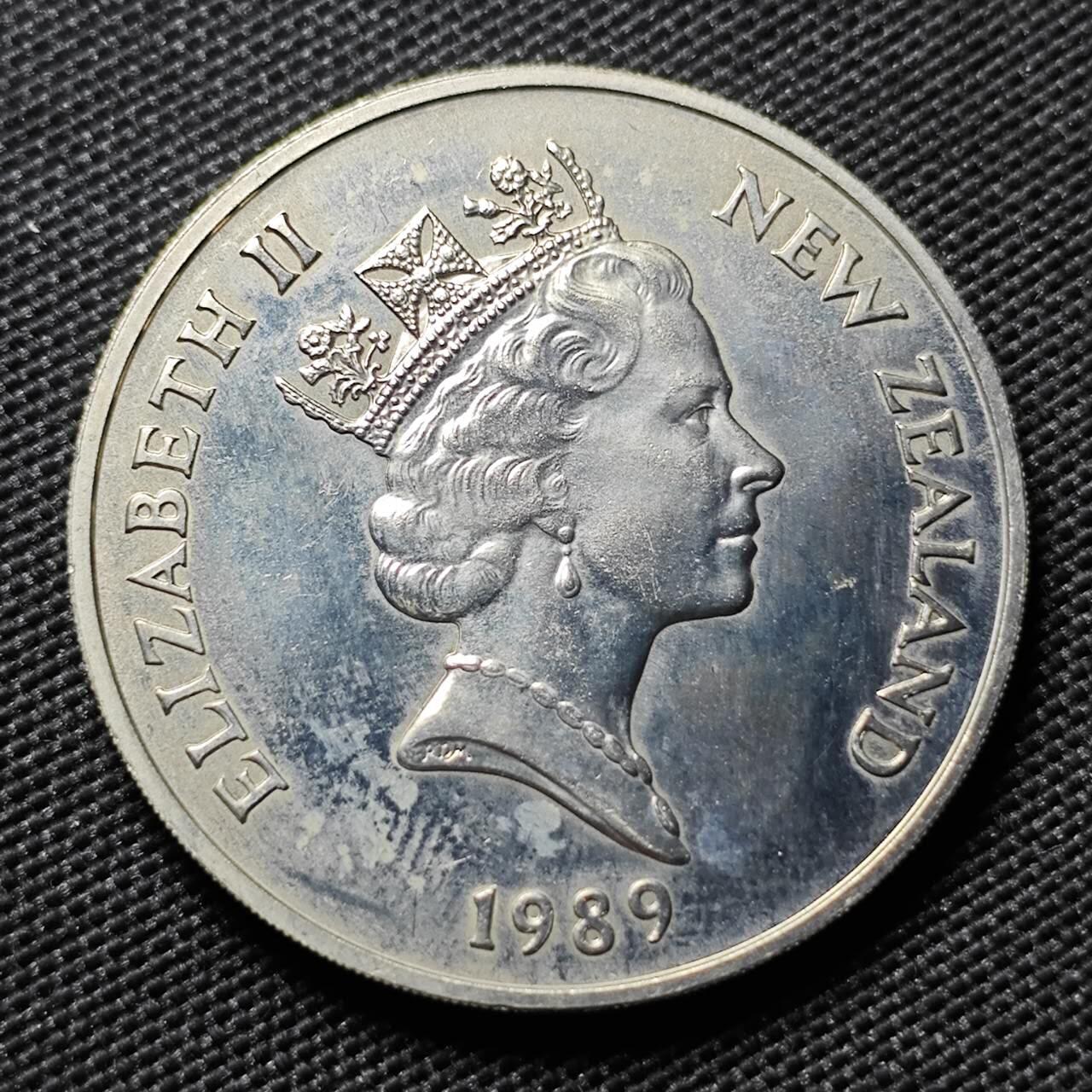 KK钱币收藏小铺   套币专场 2月预留时间 周末发货  新西兰1元克朗形纪念币