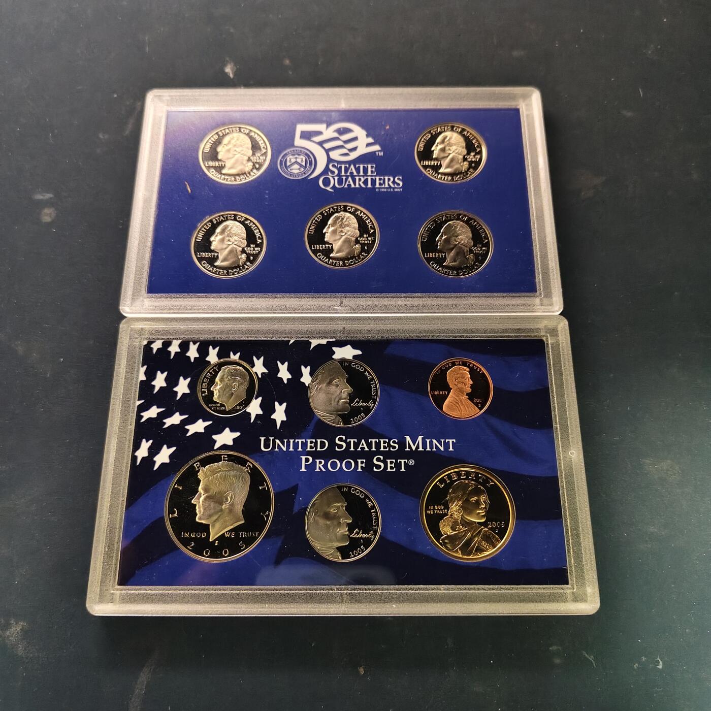 【全场包邮】纯粹捡漏拍515场 美国2005年官方封装精制套币（流通币一盒+州币一盒）-盒证全