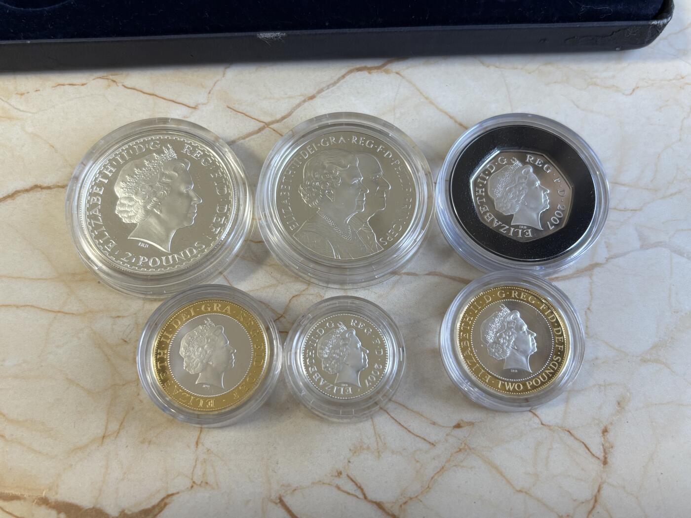 第195期拍卖 英国2007年伊丽莎白女王钻石婚姻纪念银币6枚全套，925银，8/9.5/12/12/32.45/28.28克