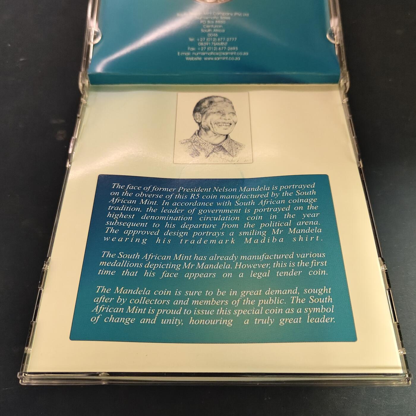 【全场包邮】纯粹捡漏拍515场 【收藏级】南非2000年5兰特官方封装纳尔逊·曼德拉精制纪念币-盒证全（书价150美元）