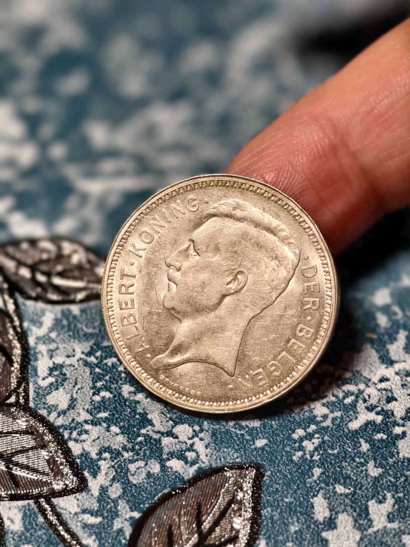 抚柳草堂-第十八期章牌钱币  奖章勋章限时免佣 满百包邮 放漏专场 1934比利时王国阿尔贝一世20法郎银币 重11.1g 原光极美品近未流通