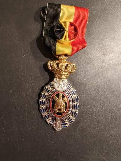 老王徽章第188期 - 比利时金级劳工奖章