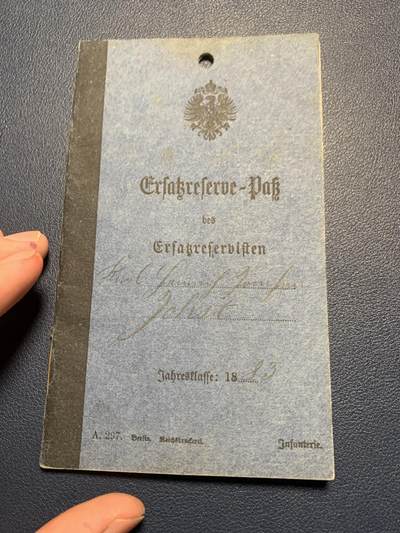 欢度清明，直接出价就行，这场不读秒到点直接结拍。 - 帝德军旅登记证件一本