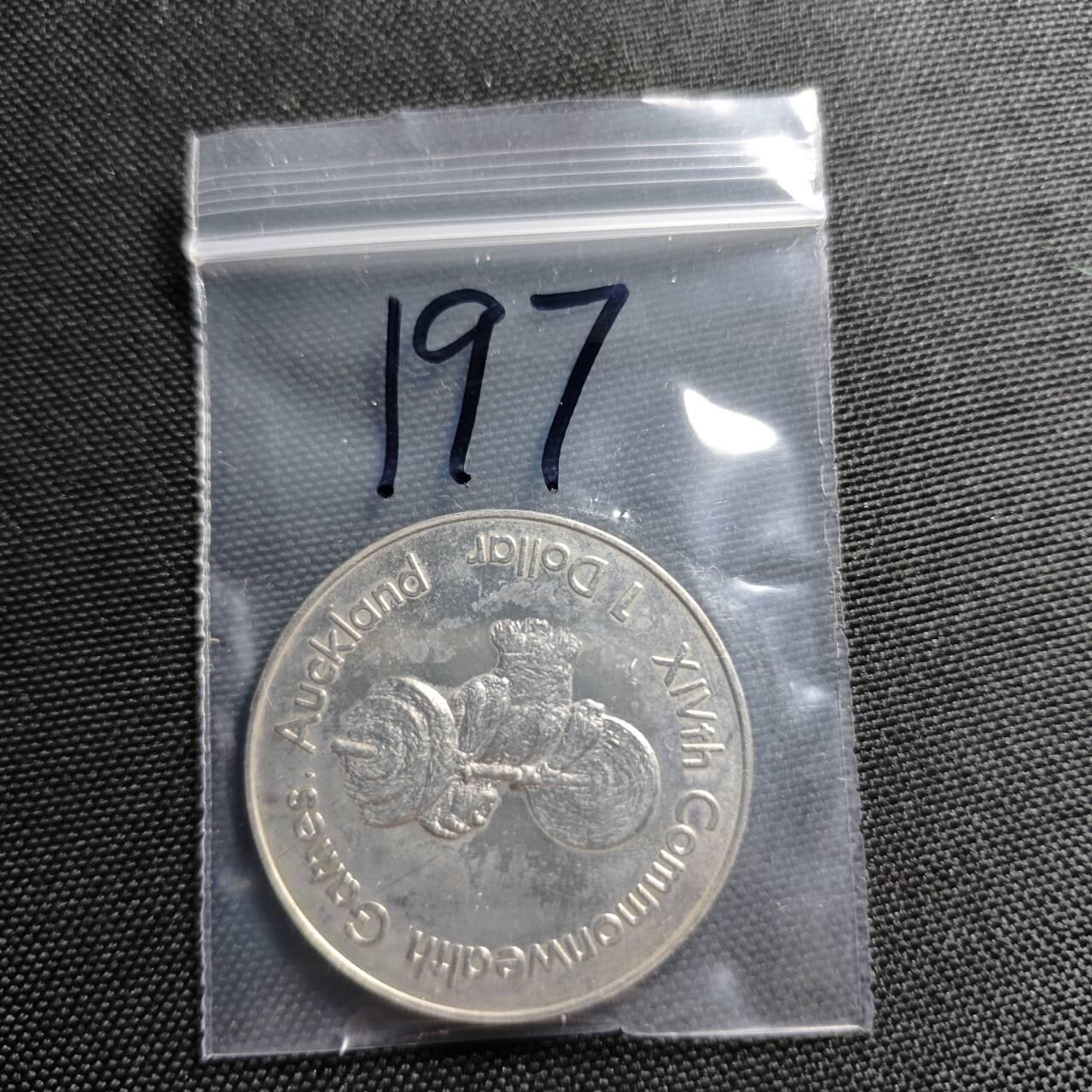 KK钱币收藏小铺   套币专场 2月预留时间 周末发货  新西兰1元克朗形纪念币