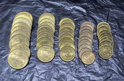 北京马甸外国币专卖第149期，外国币专场，陆续上拍，欢迎关注 - 哈萨克斯坦首版10套