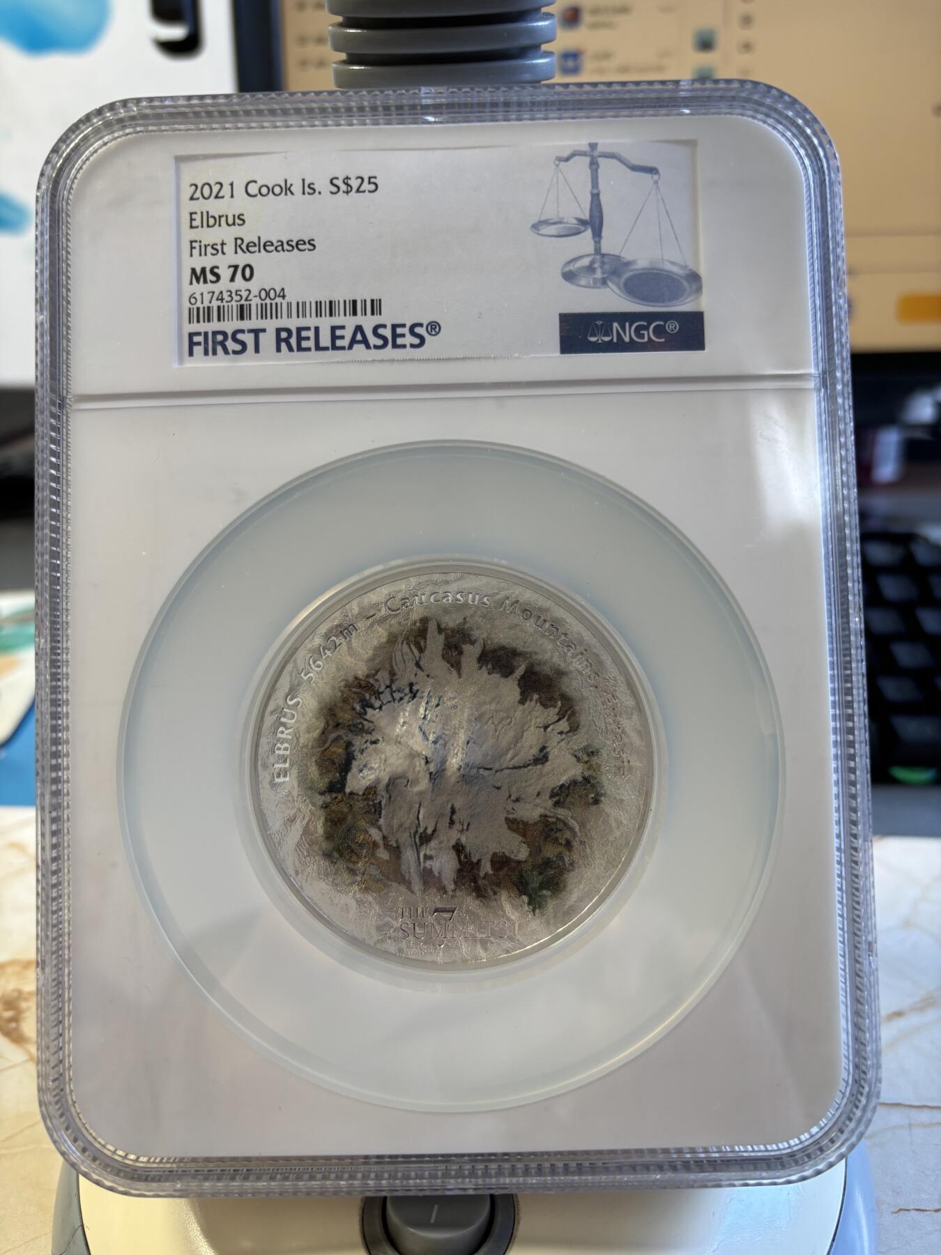 第195期拍卖 库克2021年七大山峰厄尔布鲁士峰5盎司银币NGC-MS70首，999银，发行777枚