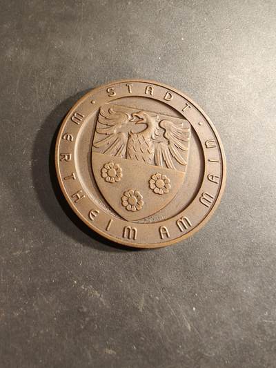 老王徽章第188期 - 德国韦尔特海姆市纪念章     直径50mm    重量41.9g