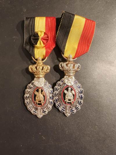 老王徽章第188期 - 比利时金银级劳工奖章一组