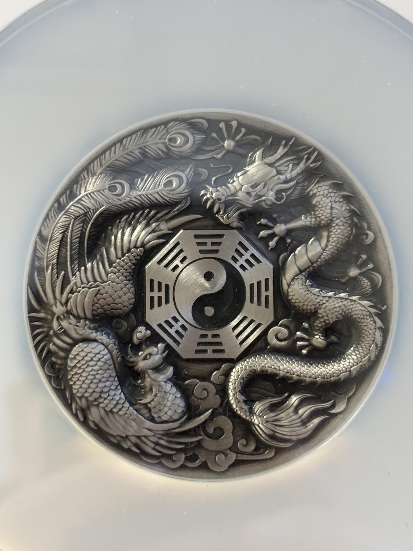 第195期拍卖 图瓦卢2019年龙凤呈祥5盎司银币NGC-MS70首，999银，发行318枚