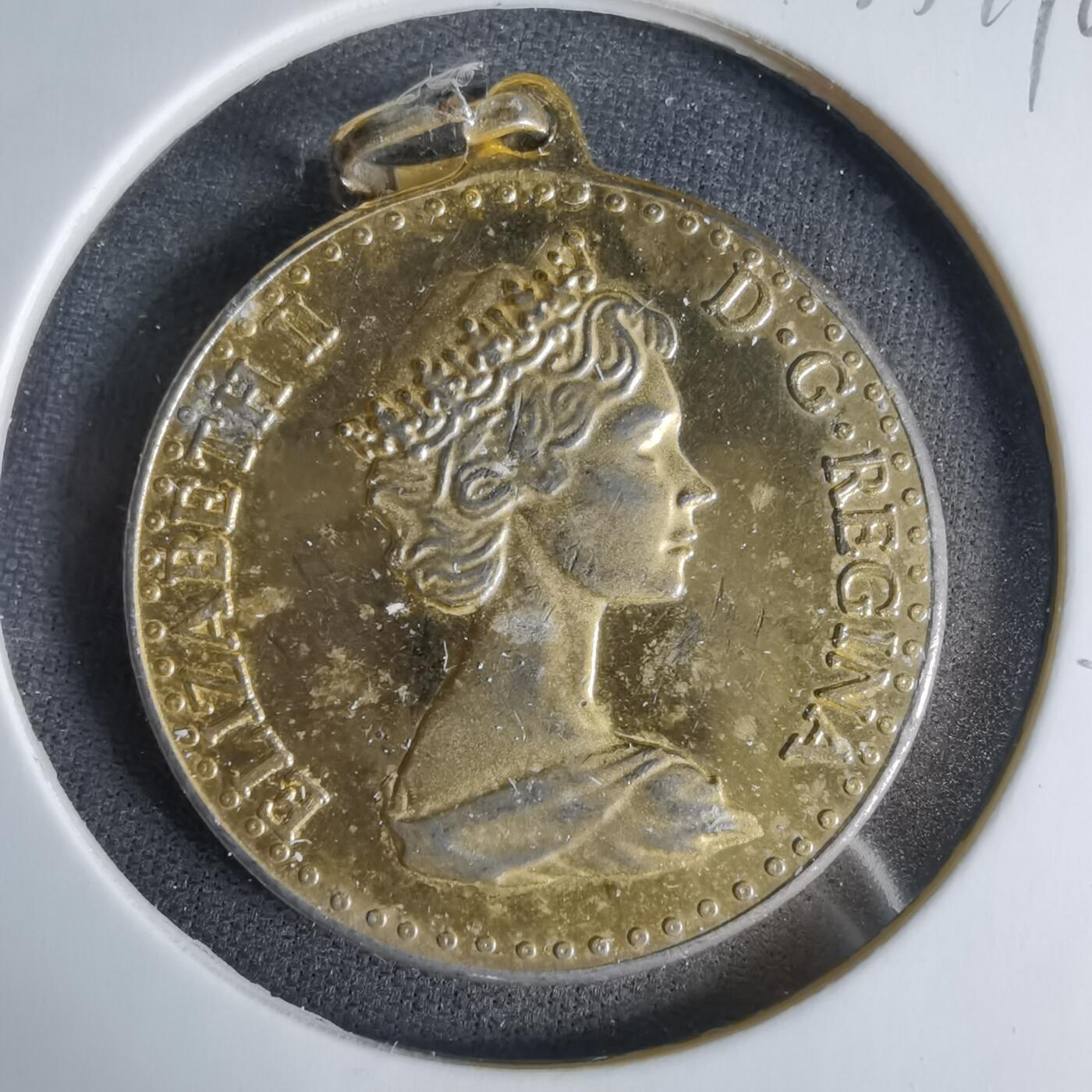 沼泽如烟--第1033场 1990年吊坠