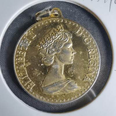 沼泽如烟--第1033场 - 1990年吊坠