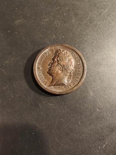 老王徽章第188期 - 法国1842年路易菲利普时期“军队致敬奥尔良公爵”大铜章    早期手指边铭     直径26mm     重量8.7g