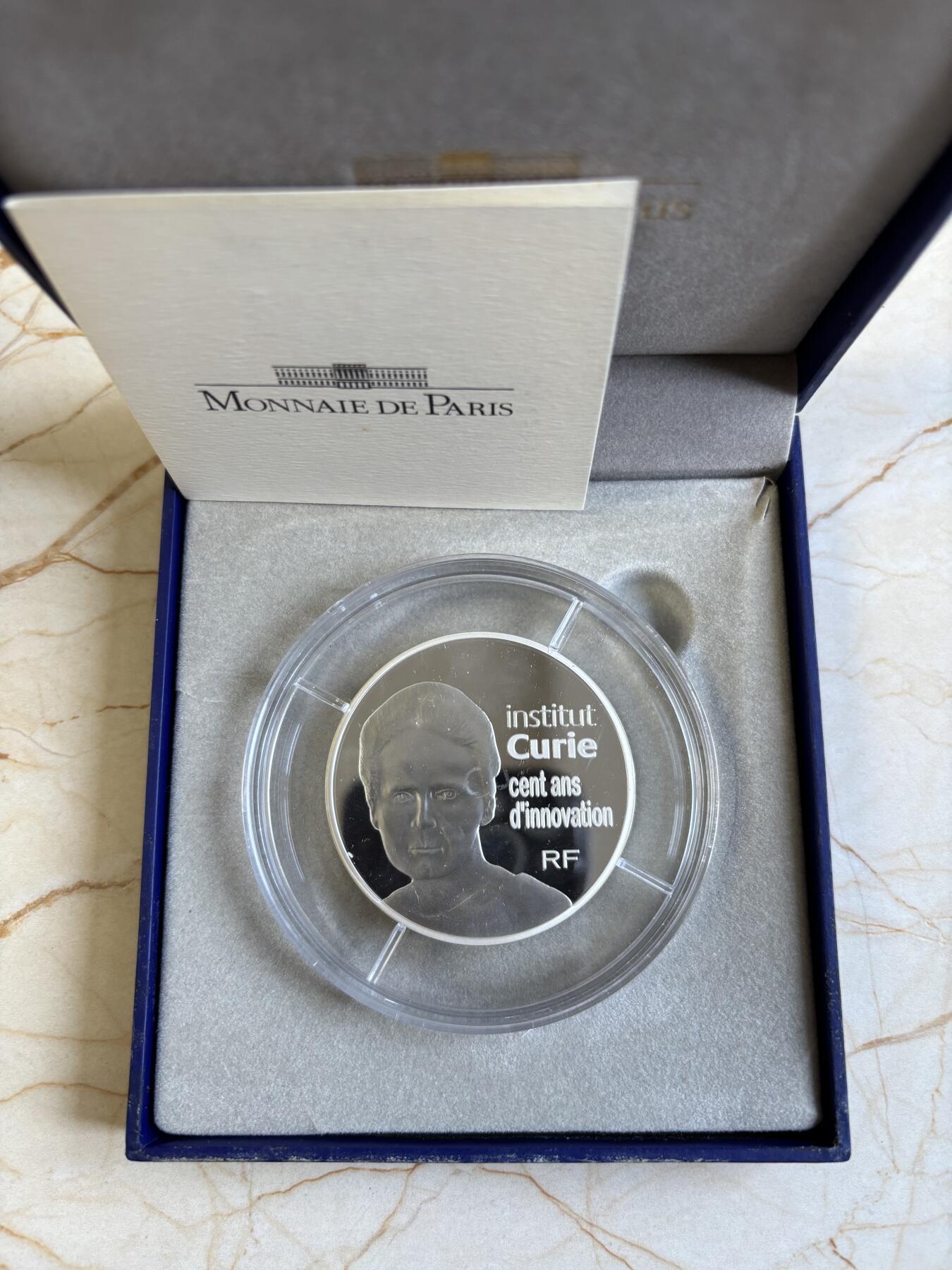 第195期拍卖 法国2009年居里夫人研究所100周年5盎司加厚银币，950银，163.8克，发行500枚