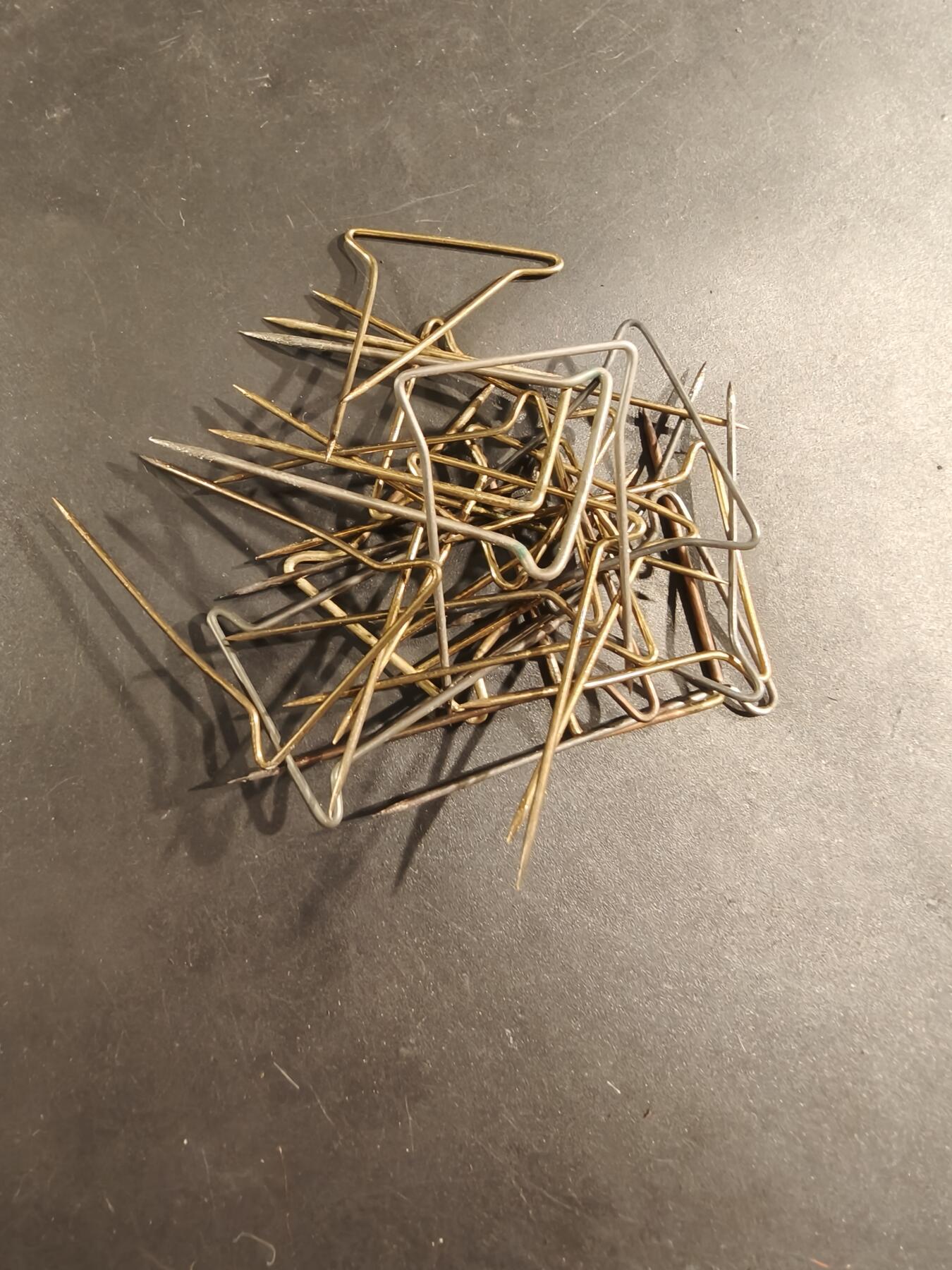 老王徽章第188期 法国比利时针插一组20枚