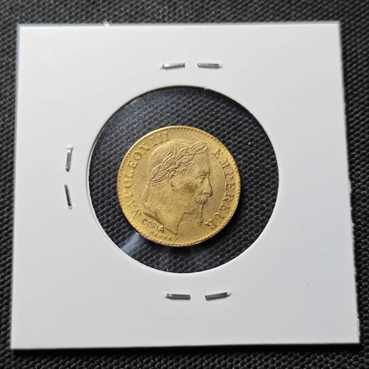 KK钱币收藏小铺   套币专场 2月预留时间 周末发货  法国10法郎复刻镀金币