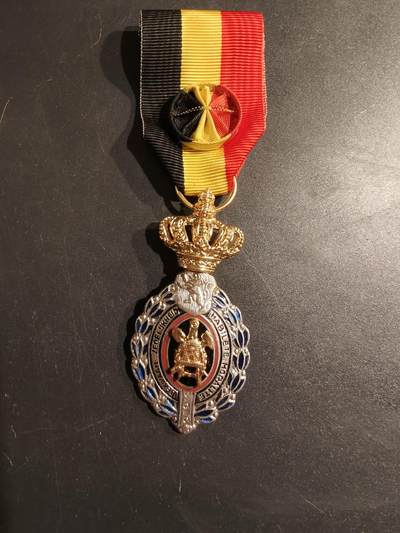 老王徽章第188期 - 比利时金级劳工奖章