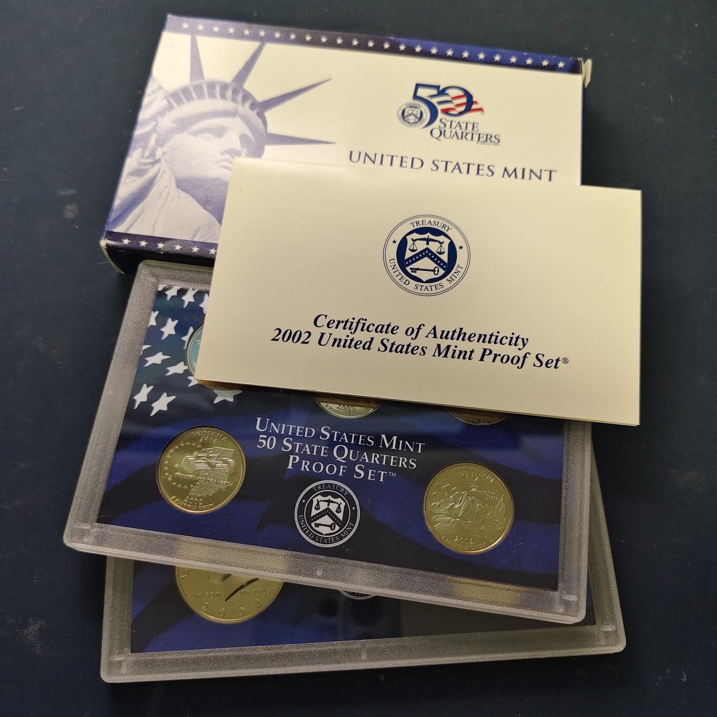 【全场包邮】纯粹捡漏拍515场 美国2002年官方封装精制套币（流通币一盒+州币一盒）-盒证全