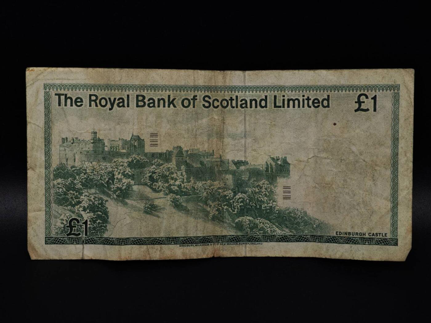  【淘币小摊】限时拍第八百八十二拍   纸币场    每周一统一发货 苏格兰皇家银行1977年1镑纸币【有折】