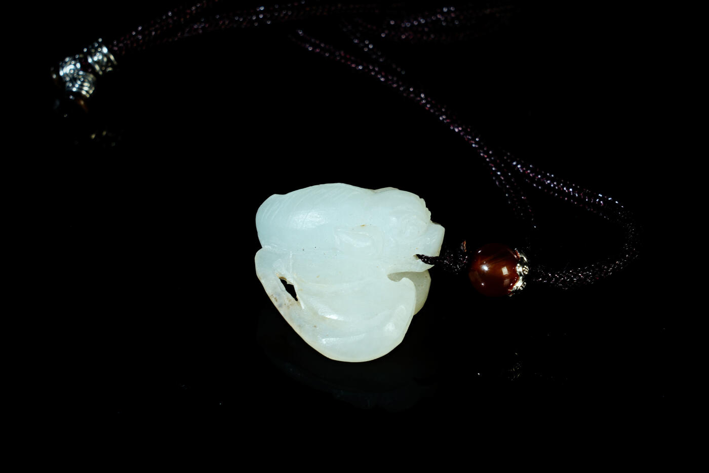 上海都达杂项专场五十八【全场包邮】  天然和田玉精雕《福在眼前》挂件93-56