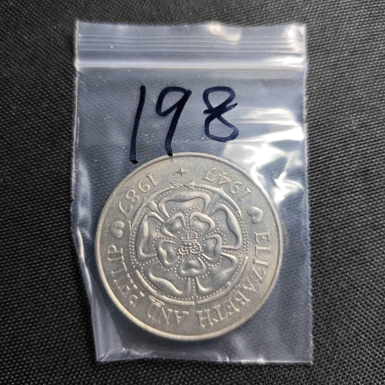 KK钱币收藏小铺   套币专场 2月预留时间 周末发货  特里斯坦达库尼亚1987年50便士克朗形纪念币 女王大婚40周年纪念