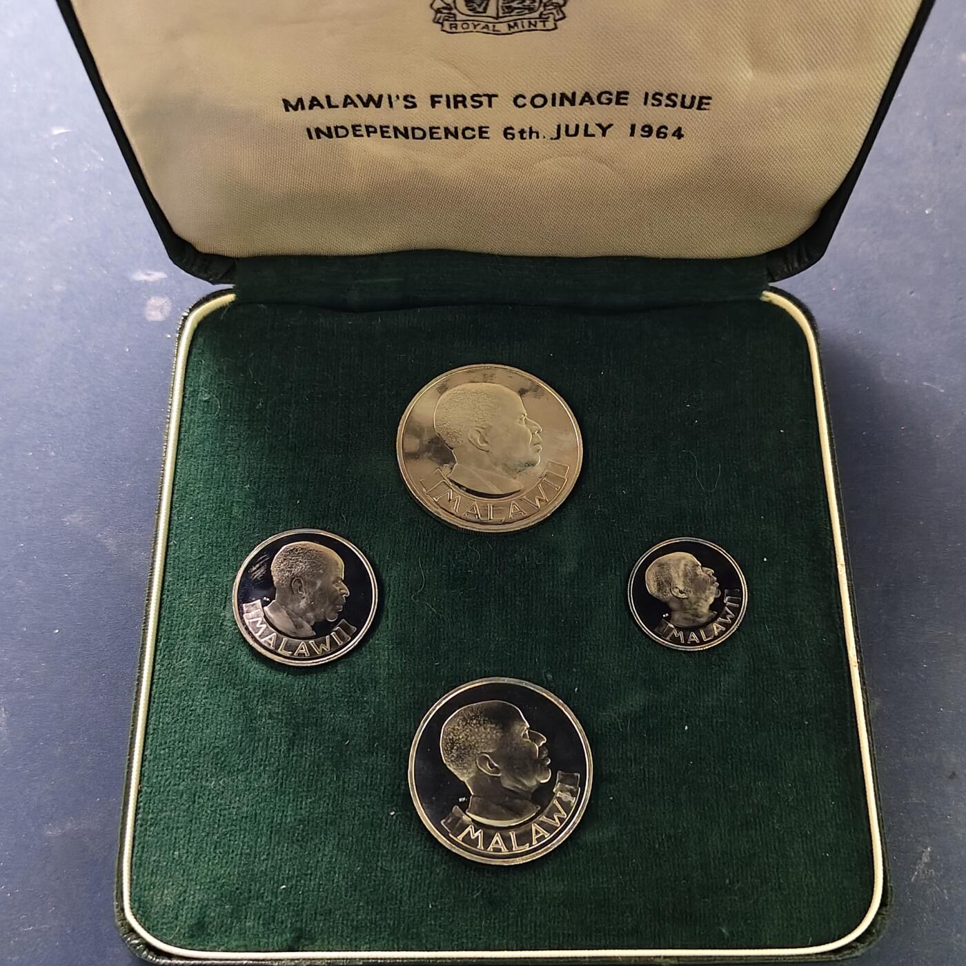 【全场包邮】纯粹捡漏拍515场 马拉维1964年独立首版官方精制套币-PS1