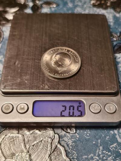 抚柳草堂-第二十六期章牌钱币  奖章勋章 满百包邮 放漏专场 1968丹麦弗雷德里克九世 贝内迪克特公主婚礼10克朗纪念银币 重20.5克 原光极美品