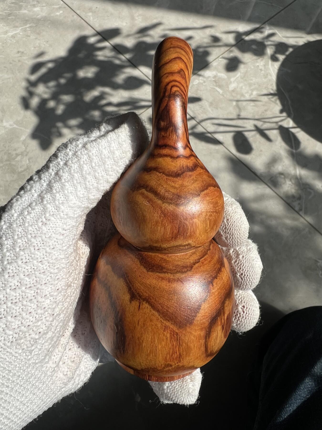 零元拍：对眼越南黄花梨  宝瓶 手把件 福禄（葫芦）大肚 60，小肚 42.5，高 126MM