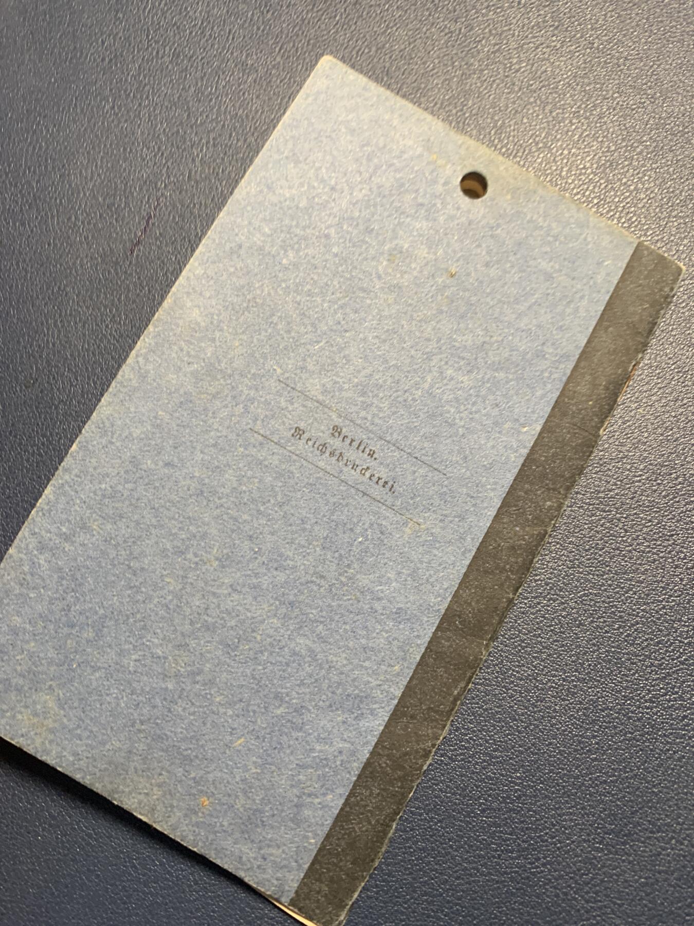 欢度清明，直接出价就行，这场不读秒到点直接结拍。 帝德军旅登记证件一本