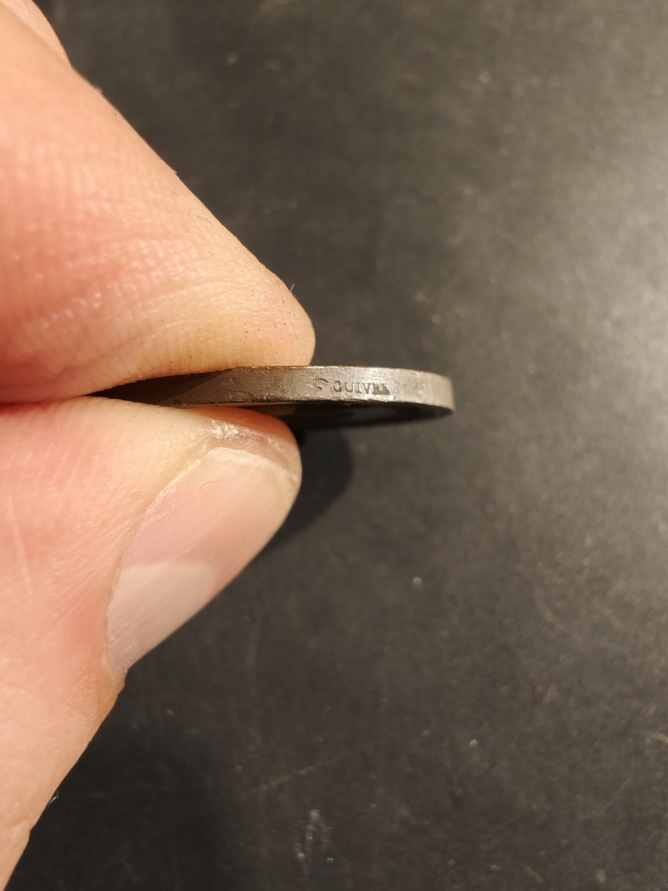 老王徽章第188期 法国1842年路易菲利普时期“军队致敬奥尔良公爵”大铜章    早期手指边铭     直径26mm     重量8.7g