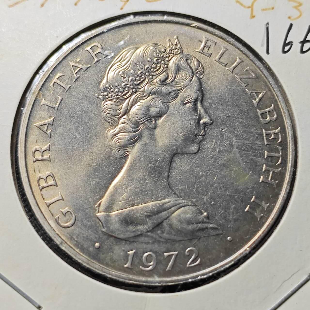 KK钱币收藏小铺   套币专场 2月预留时间 周末发货  英属直布罗陀1972年25便士女王银婚克朗形纪念币