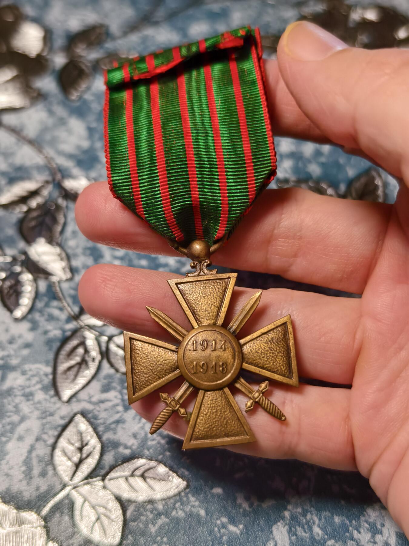 抚柳草堂-第十八期章牌钱币  奖章勋章限时免佣 满百包邮 放漏专场 法国一战战争十字勋章（Croix de Guerre 1914–1918）带一枚铜星（团级嘉奖）历史原品