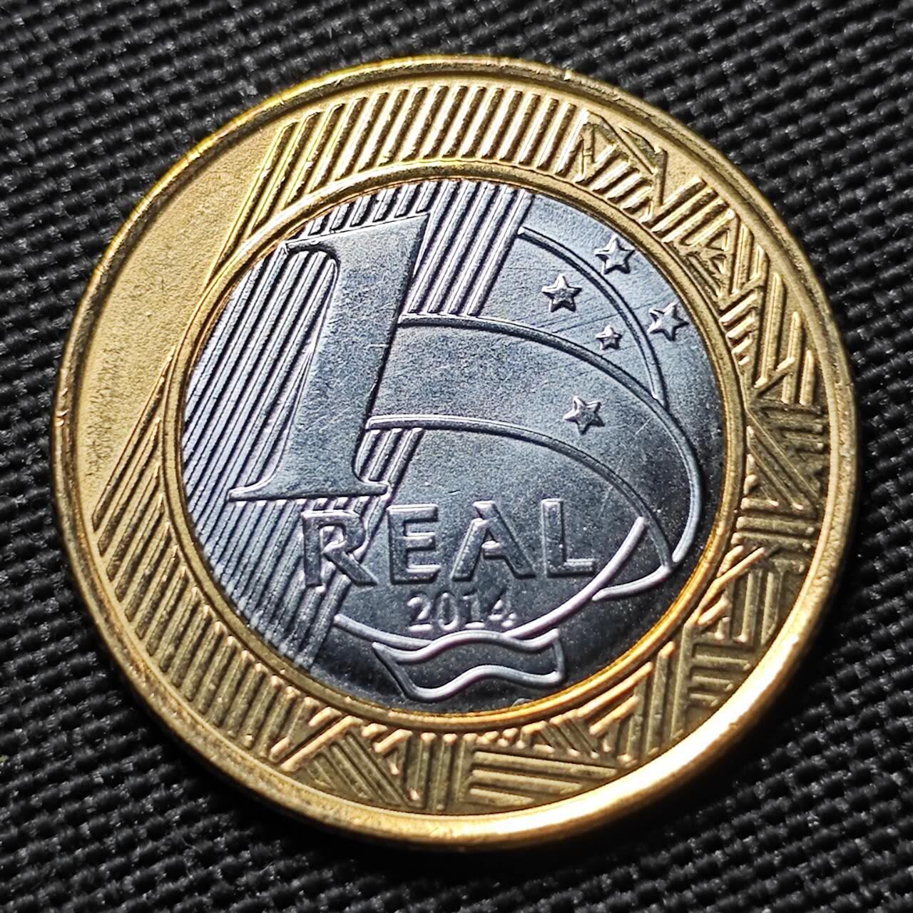 KK钱币收藏小铺   套币专场 2月预留时间 周末发货 巴西1瑞尔双色币纪念币 好品  