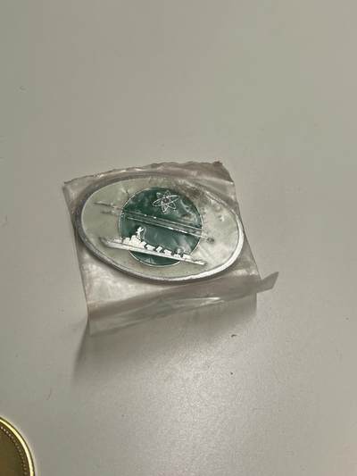 新时代收藏快速小拍 拍卖本周一线所得新货 欢迎关注 - 二级技术能手证章 1号